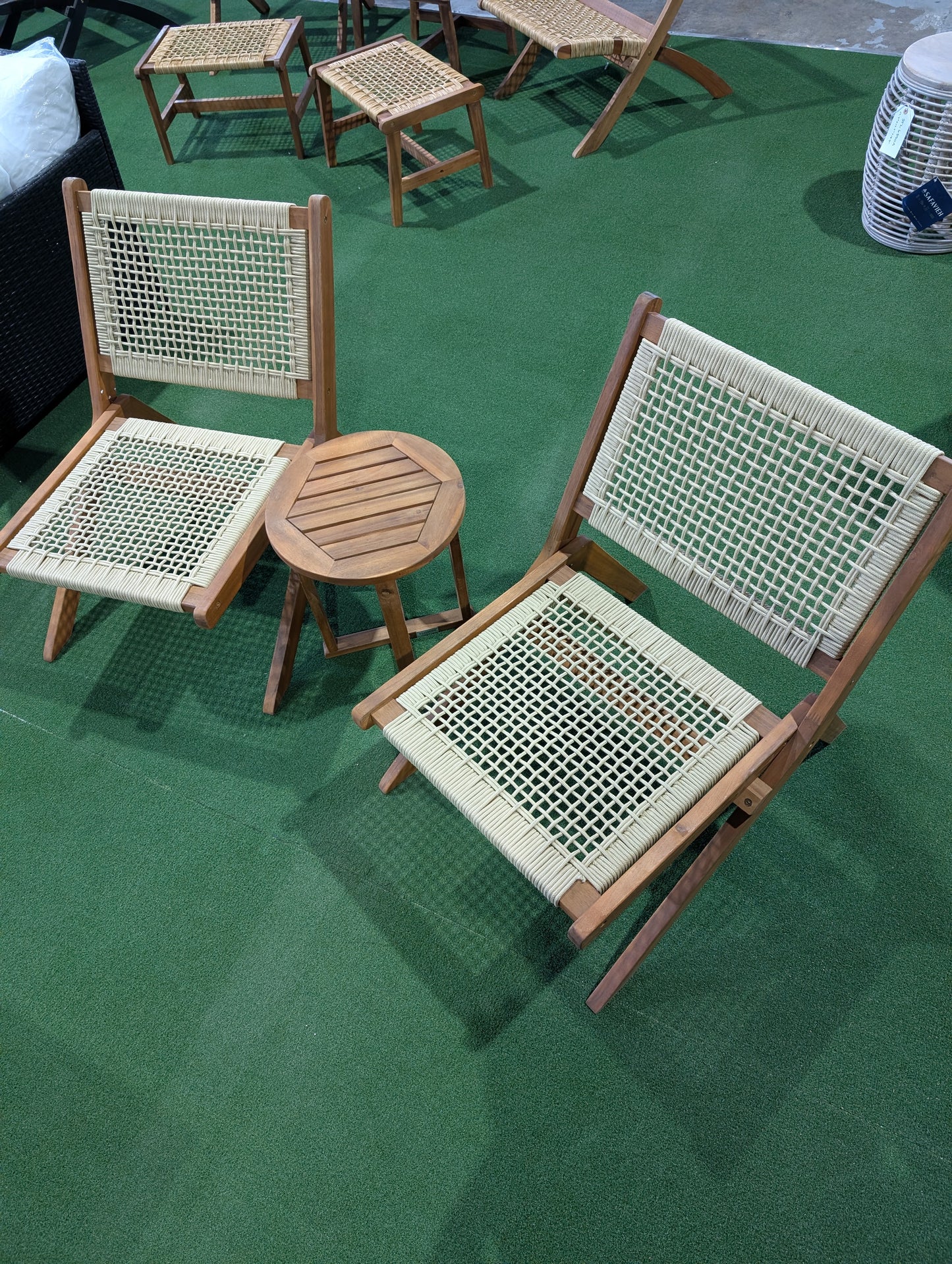 SET OF 3 - Kobina folding chairs with accent table