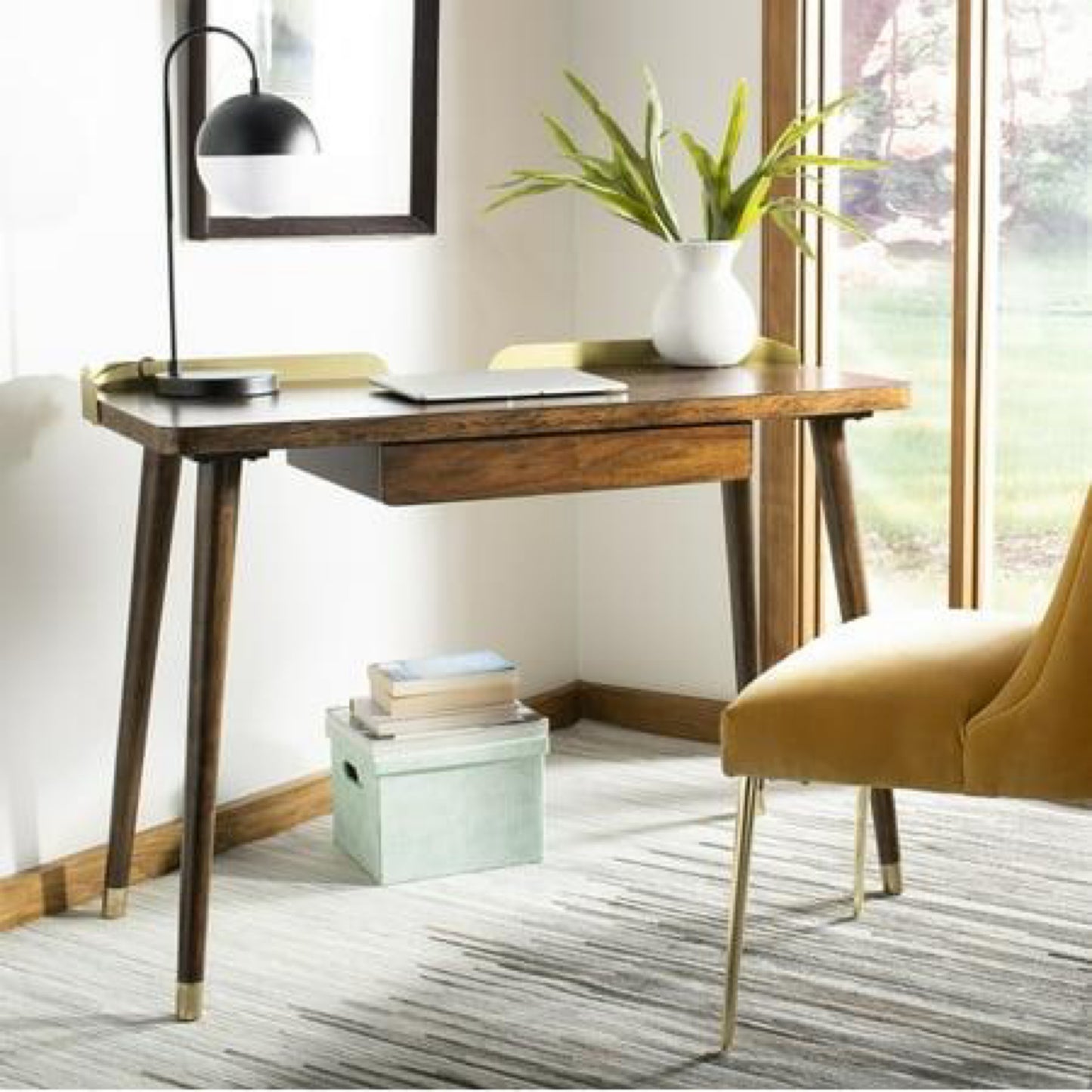 Safavieh Parker Retro-Chic Desk with 1 Pull-Out Drawer