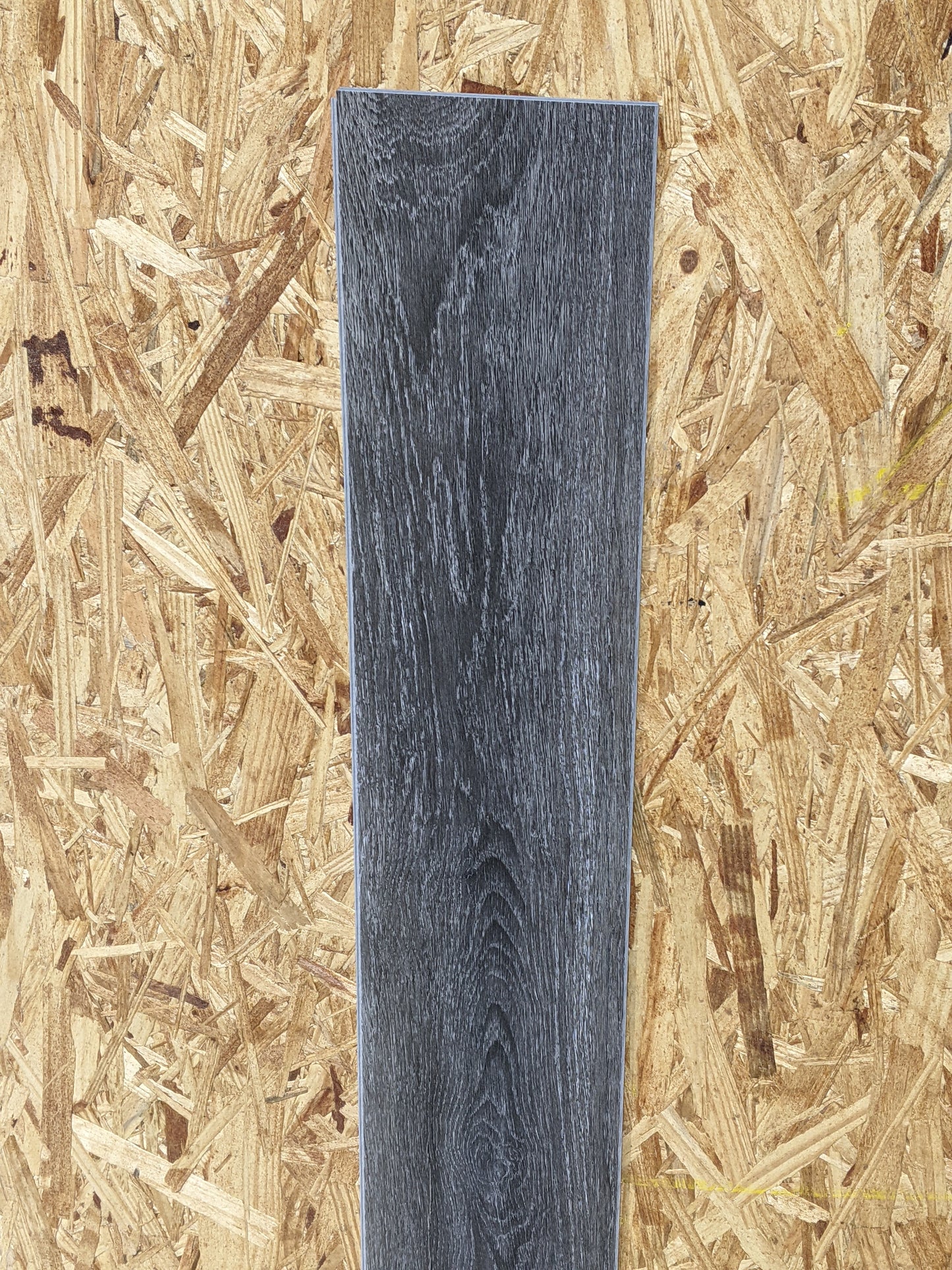 Vinyl Flooring UNICLIC w/ built-in underlayment Gray Woodgrain
