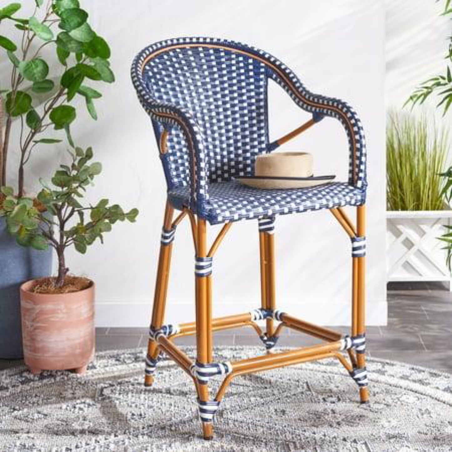Safavieh California Outdoor Patio Counter Stool